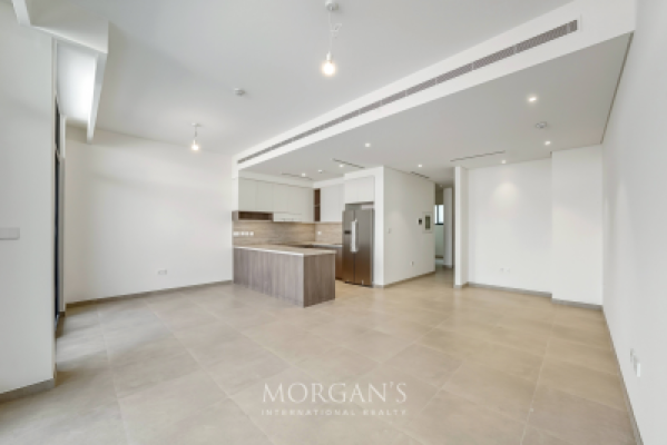 Spacious Townhouse | 3 BR + Maids | Unfurnished -2