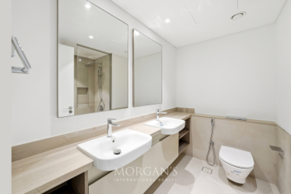 Spacious Townhouse | 3 BR + Maids | Unfurnished -8