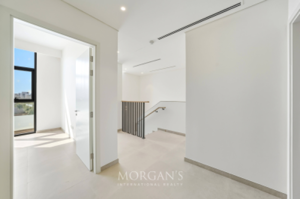Spacious Townhouse | 3 BR + Maids | Unfurnished -11