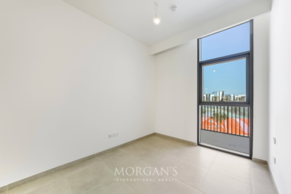Spacious Townhouse | 3 BR + Maids | Unfurnished -15
