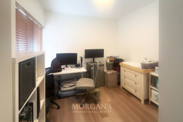 Furnished 3BR | Private Garden | Urbana-5