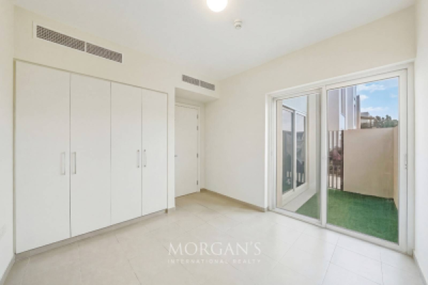 3BR Unfurnished Villa | Private Garden | Urbana I-16