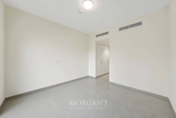 3BR Unfurnished Villa | Private Garden | Urbana I-6