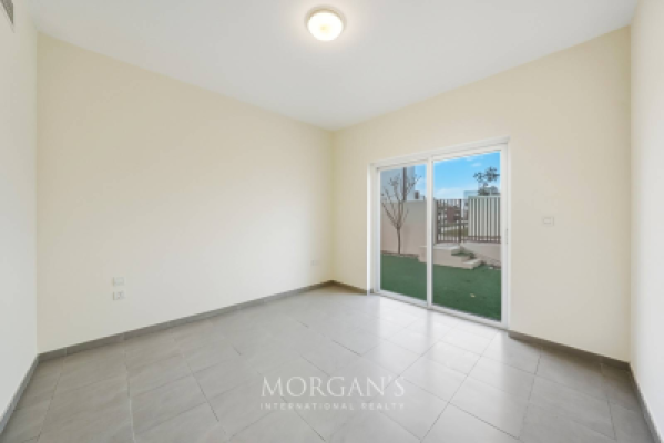 3BR Unfurnished Villa | Private Garden | Urbana I-7