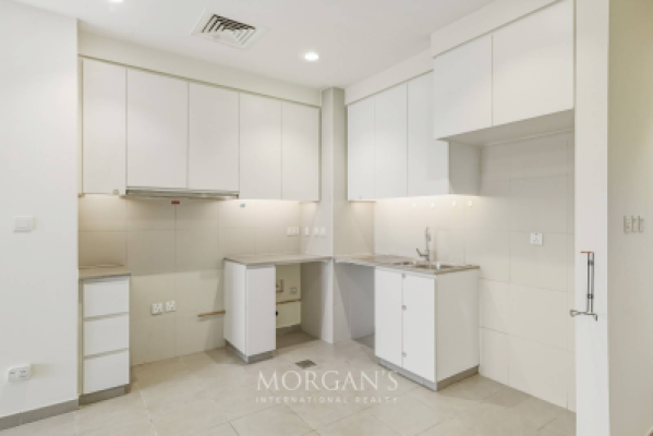 3BR Unfurnished Villa | Private Garden | Urbana I-4