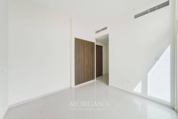 3BR Villa | Unfurnished | Best Location | Vacant-2