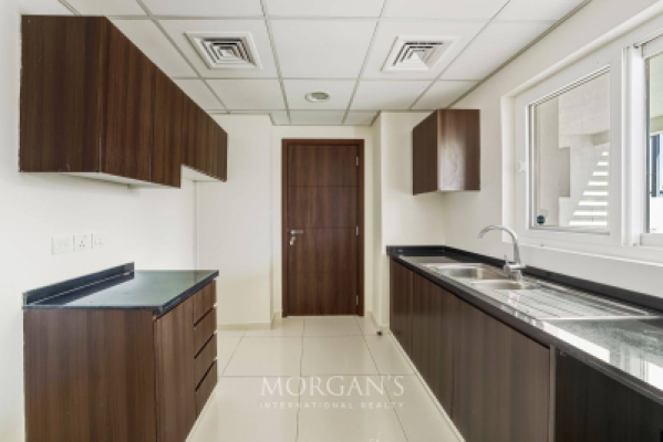 3BR Villa | Unfurnished | Best Location | Vacant-12
