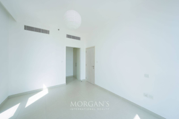 Spacious 1BR | With Balcony | Afnan 5-4
