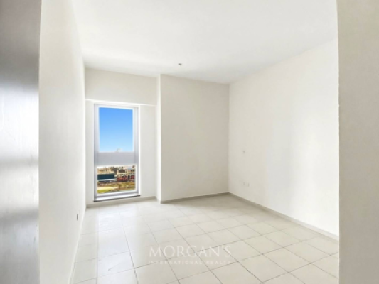 Spacious 2BR | Prime Business Bay | Unfurnished-4