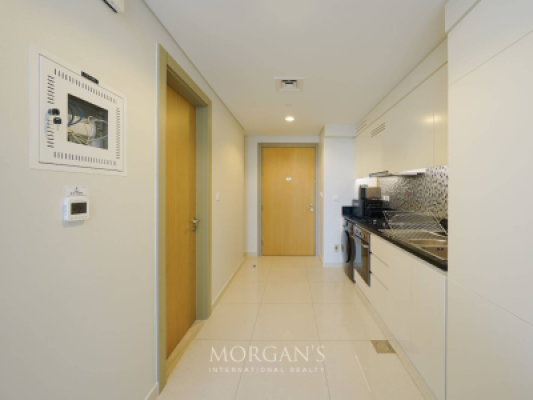 Modern Furnished Studio | Canal View-4