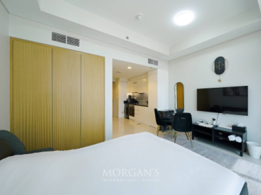 Modern Furnished Studio | Canal View-5