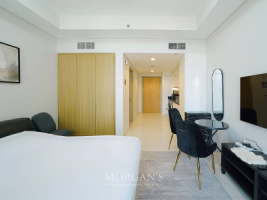 Modern Furnished Studio | Canal View-8