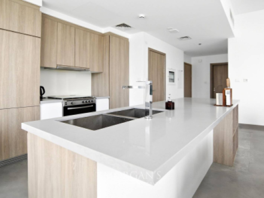 1BR Apartment | Canal View | Prime Location-3