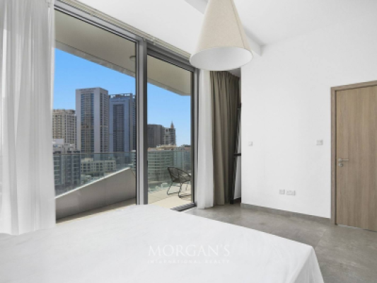 1BR Apartment | Canal View | Prime Location-10