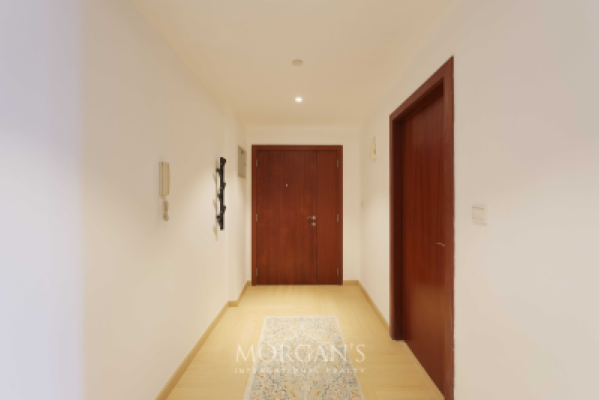 Fully Furnished | Upgraded | Prime Location-9