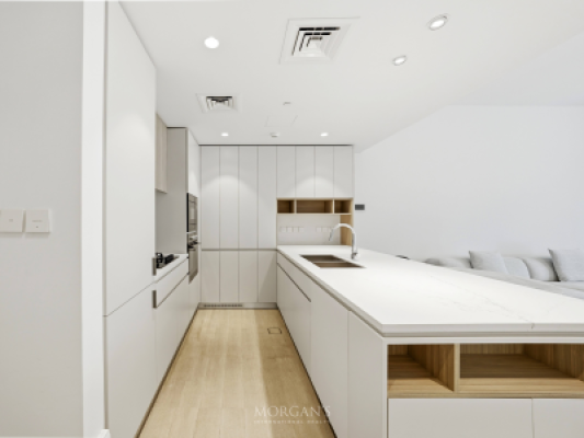 Elegant Furnished 1BR | Kensington Waters-13