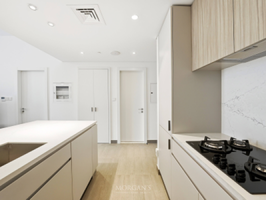 Elegant Furnished 1BR | Kensington Waters-12