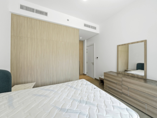 Elegant Furnished 1BR | Kensington Waters-15