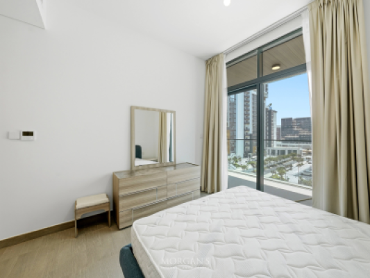 Elegant Furnished 1BR | Kensington Waters-16