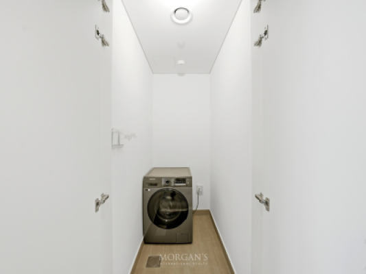 Elegant Furnished 1BR | Kensington Waters-22