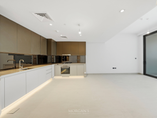 Elegant 1BR | Prime Business Bay | Unfurnished-4
