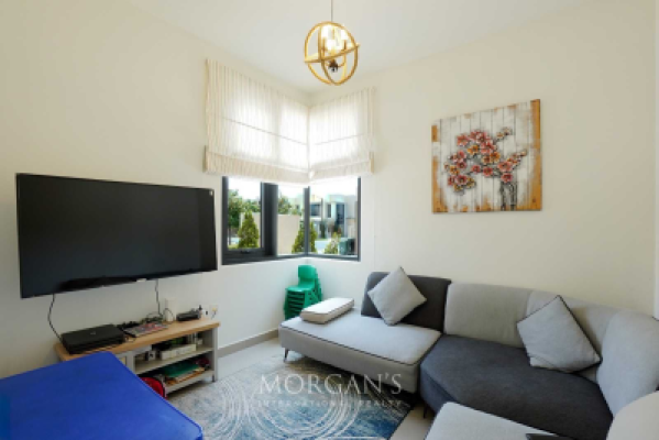 VACANT | FULLY FURNISHED | PRIME LOCATION-9