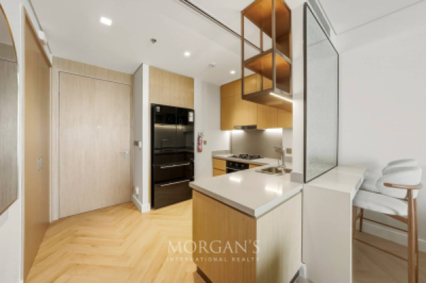 Luxury 2BR Apartment | Burj View | Furnished -11