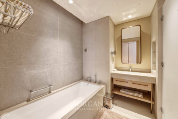 Luxury 2BR Apartment | Burj View | Furnished -22