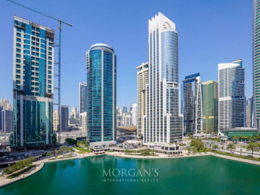 Elegant 2BR Apartment | Prime Location | Furnished-23