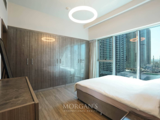 Elegant 2BR Apartment | Prime Location | Furnished-9