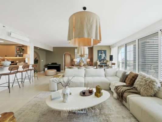 Spacious | Upgraded | Vacant | Furnished-2