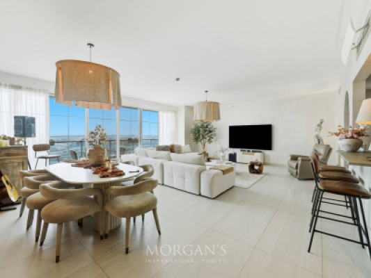 Spacious | Upgraded | Vacant | Furnished-3