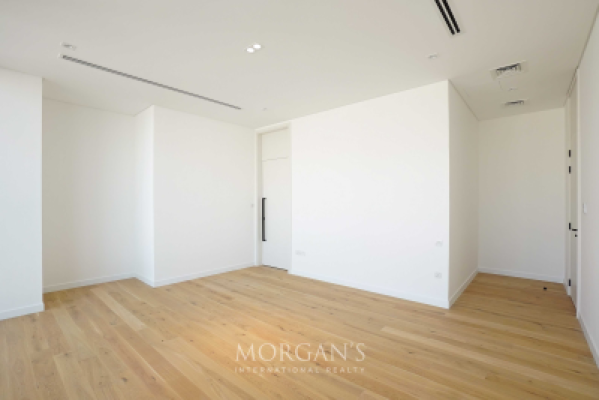 VACANT NOW  |  ONE OF 8  |  BRAND NEW-13