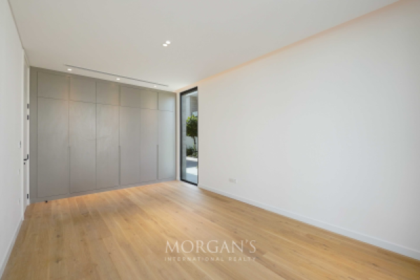 VACANT NOW  |  ONE OF 8  |  BRAND NEW-14