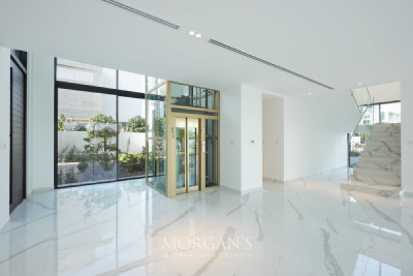 VACANT NOW  |  ONE OF 8  |  BRAND NEW-2