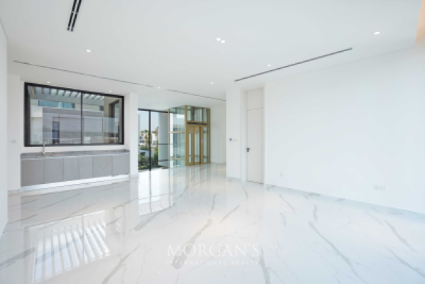 VACANT NOW  |  ONE OF 8  |  BRAND NEW-7