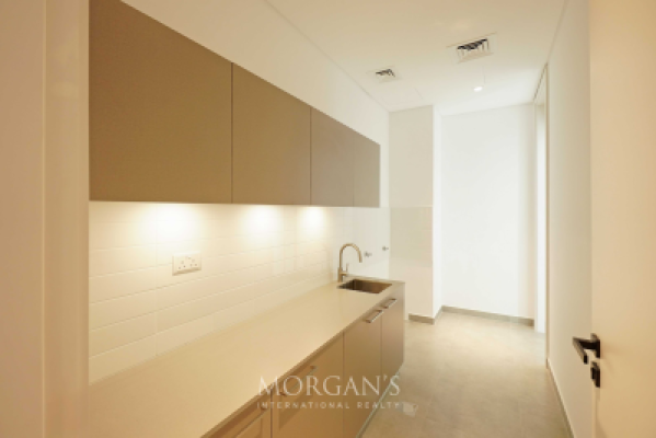 VACANT NOW  |  ONE OF 8  |  BRAND NEW-10