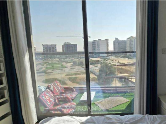 1 BR Unit | Best Layout | Closed Kitchen-4