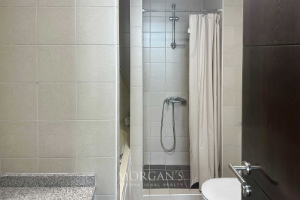 Unfurnished | High Floor | Prime Location-13