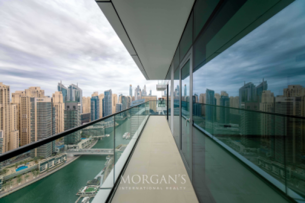 Luxury Living | High Floor | Panoramic Marina View-15