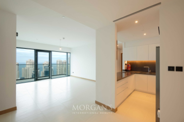 Luxury Living | High Floor | Panoramic Marina View-6