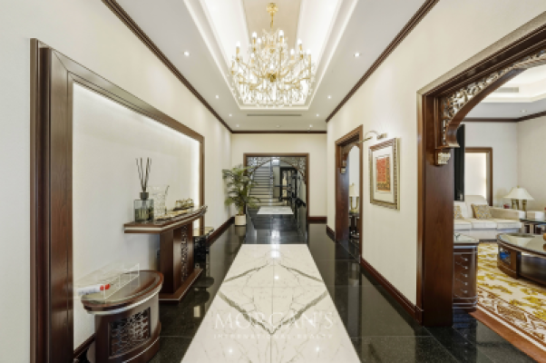 Unique Villa | Prime Location | Ready to Move In-7