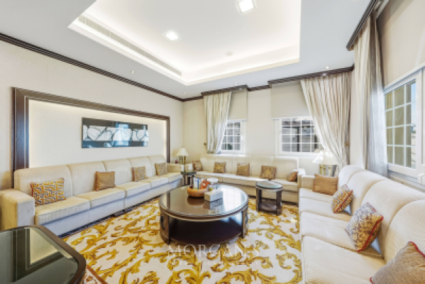 Unique Villa | Prime Location | Ready to Move In-8