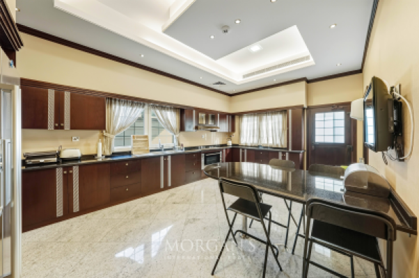 Unique Villa | Prime Location | Ready to Move In-12