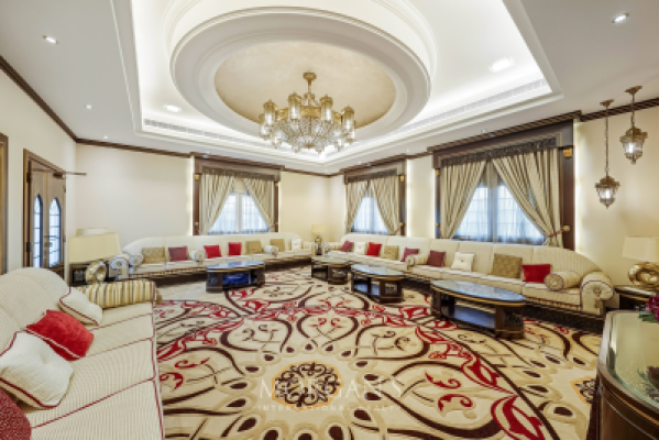 Unique Villa | Prime Location | Ready to Move In-18