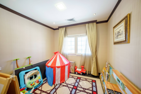 Unique Villa | Prime Location | Ready to Move In-27