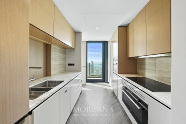 2 BR Duplex  | Unfurnished | Bright Layout-2