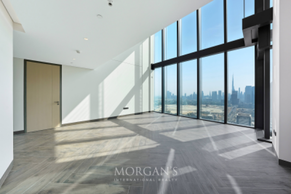 2 BR Duplex  | Unfurnished | Bright Layout-6