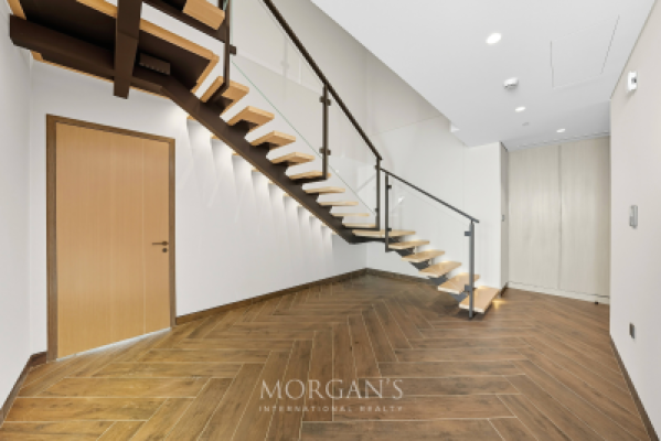 2 BR Duplex  | Unfurnished | Bright Layout-12