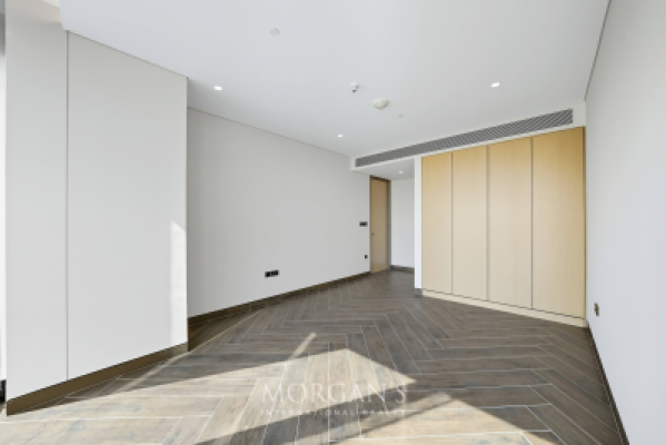 2 BR Duplex  | Unfurnished | Bright Layout-16